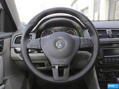 2013款 1.6L 自动 豪华版