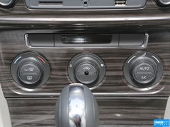 2013款 1.6L 自动 豪华版