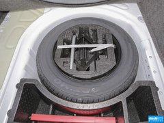 2013款 1.6L 自动 豪华版