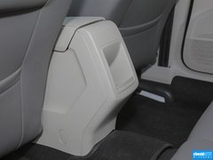 2013款 1.6L 自动 豪华版