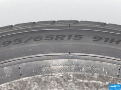 2013款 1.6L 自动 豪华版