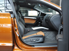 2013款 2.0T Sportback 40 TFSI风尚版