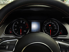 2013款 2.0T Sportback 40 TFSI风尚版