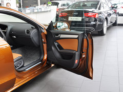 2013款 2.0T Sportback 40 TFSI风尚版