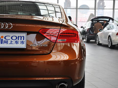 2013款 2.0T Sportback 40 TFSI风尚版