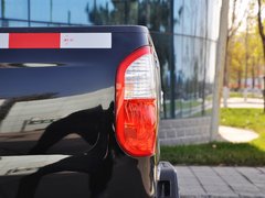 2013款 2.8L 手动 TUV柴油两驱4JB1共轨