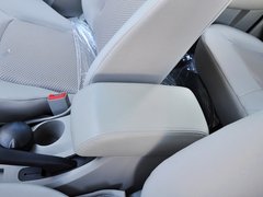 2013款 2.8L 手动 TUV柴油两驱4JB1共轨
