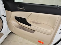 2013款 1.5TID 自动 尊荣型