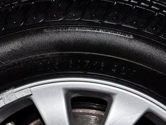 2013款 2.0L 手動 尊貴型