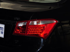 2013款 2.0L 手动 尊贵型