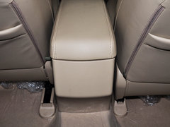 2013款 2.0L 手动 尊贵型