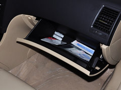 2013款 2.0L 手動 尊貴型