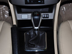 2013款 2.0L 手動 尊貴型