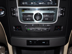 2013款 2.0L 手動 尊貴型