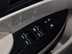 2013款 2.0L 手动 尊贵型