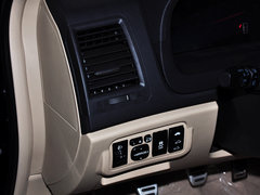 2013款 2.0L 手动 尊贵型