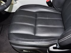 2014款 3.0 TD V6 Vogue SE