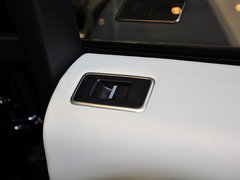 2014款 3.0 TD V6 Vogue SE