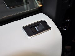 2014款 3.0 TD V6 Vogue SE