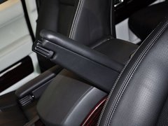 2014款 3.0 TD V6 Vogue SE