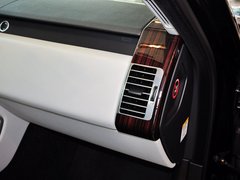 2014款 3.0 TD V6 Vogue SE