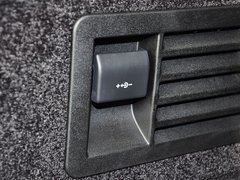 2014款 3.0 TD V6 Vogue SE