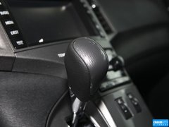 2013款 2.7L 自动 两驱至尊版 5座