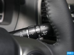 2013款 2.7L 自动 两驱至尊版 5座