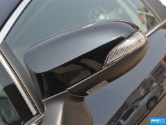 2013款 2.7L 自动 两驱至尊版 5座