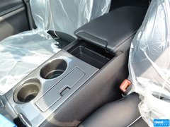 2013款 2.7L 自动 两驱至尊版 5座