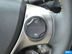 2013款 2.7L 自动 两驱至尊版 5座