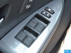 2013款 2.7L 自动 两驱至尊版 5座