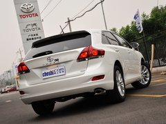 2013款 2.7L 自动 四驱豪华版 5座