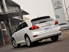 2013款 2.7L 自动 四驱豪华版 5座