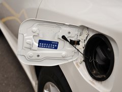 2013款 2.7L 自动 四驱豪华版 5座