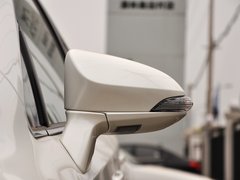 2013款 2.7L 自动 四驱豪华版 5座