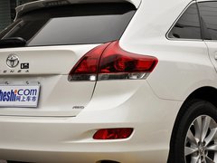 2013款 2.7L 自动 四驱豪华版 5座