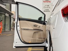 2013款 2.7L 自动 四驱豪华版 5座