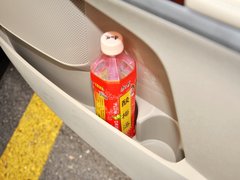 2013款 2.7L 自动 四驱豪华版 5座