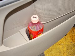 2013款 2.7L 自动 四驱豪华版 5座