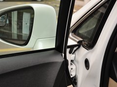 2013款 2.7L 自动 四驱豪华版 5座