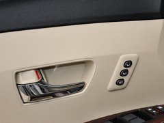 2013款 2.7L 自动 四驱豪华版 5座