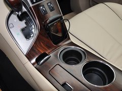 2013款 2.7L 自动 四驱豪华版 5座