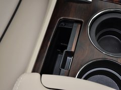 2013款 2.7L 自动 四驱豪华版 5座