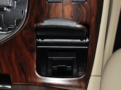 2013款 2.7L 自动 四驱豪华版 5座
