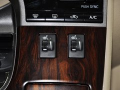 2013款 2.7L 自动 四驱豪华版 5座