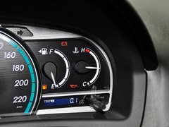 2013款 2.7L 自动 四驱豪华版 5座