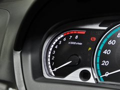 2013款 2.7L 自动 四驱豪华版 5座