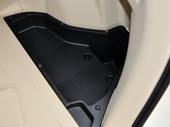 2013款 2.7L 自动 四驱豪华版 5座