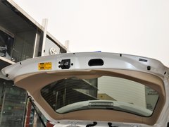 2013款 2.7L 自动 四驱豪华版 5座
